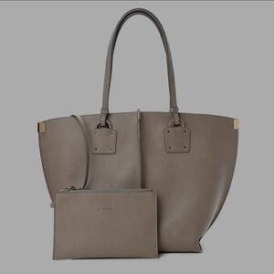 Chloe Tote And Pouch